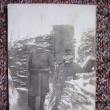 Pohled neprošlý poštou, nápis Pauli und Anton 1917 a oválné razítko.