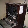 Telefonn� �st�edna